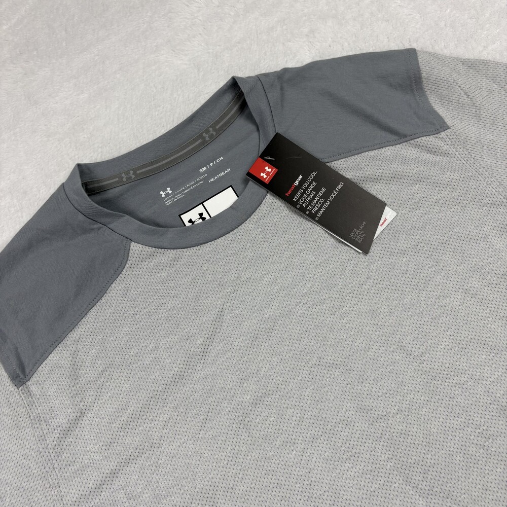 Under Armour T-Shirt Mens S Gray 3/4 Sleeve Mesh HeatGear Moisture Wicking